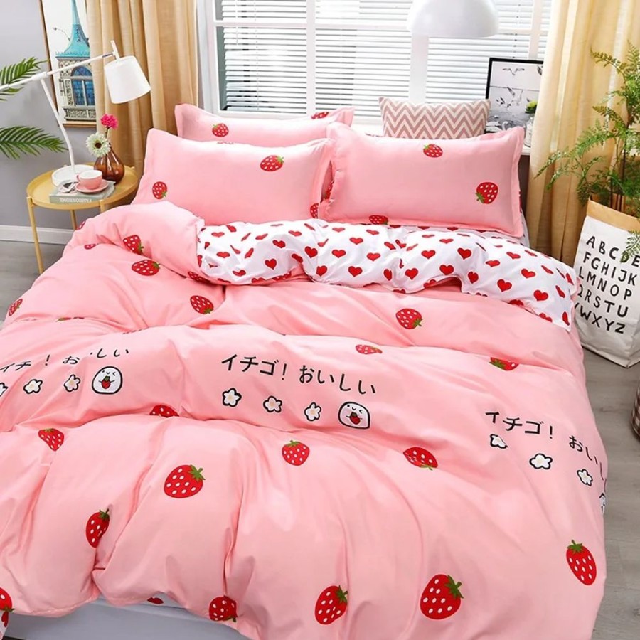 Home & Gadgets Kawaii Shop | 4Pcs Kawaii Strawberry Pink Bedding Set